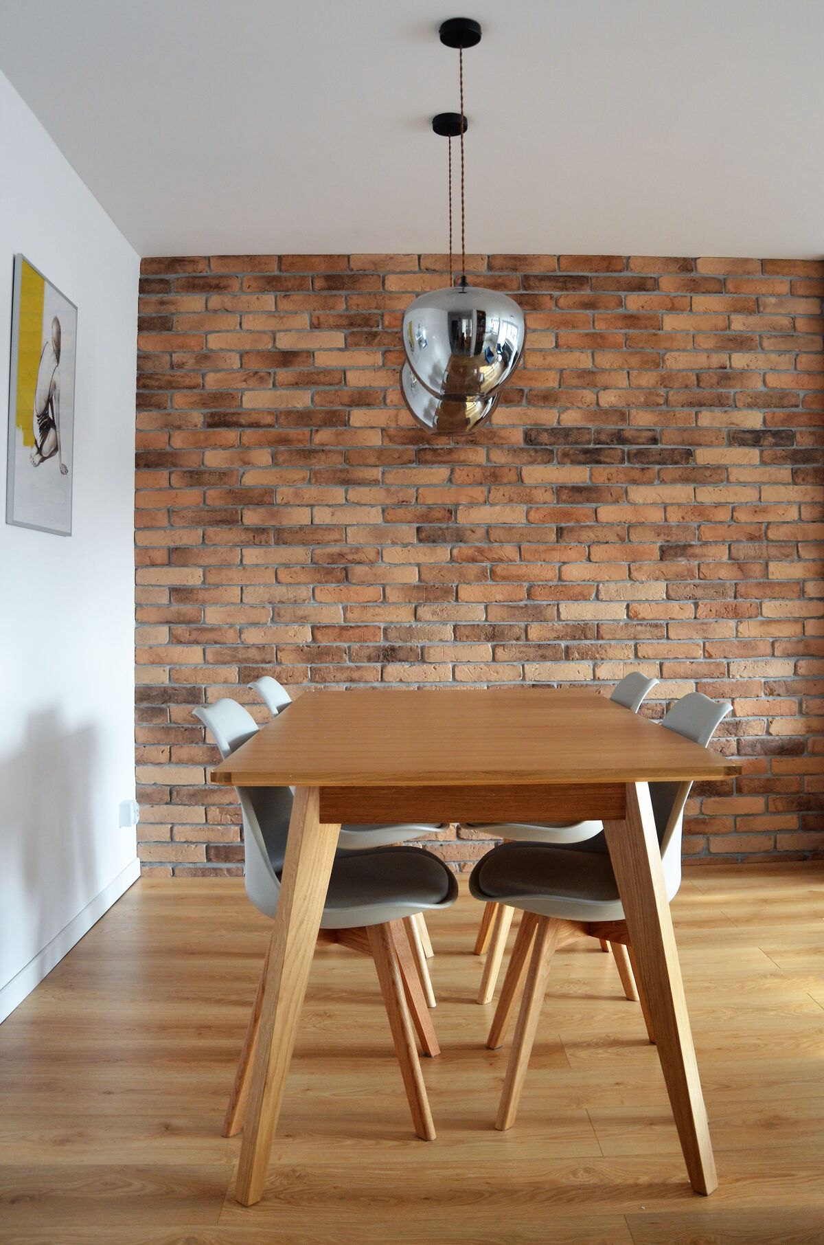 Metamorfoza mieszkania w wielkiej płycie — 75 m², Wrocław, projekt wnętrz Kavalerka Studio